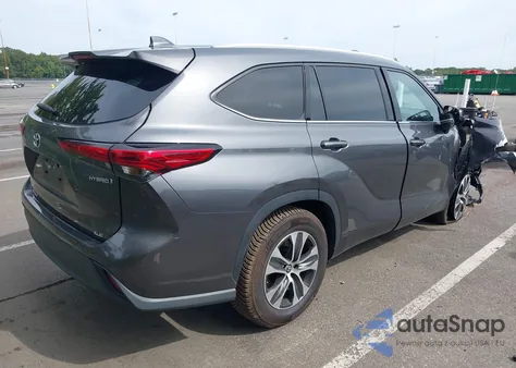 2022 Toyota Highlander Hybrid Xle z USA, uszkodzony, nr VIN 5TDGARAH9NS514034